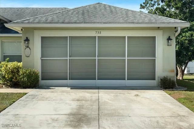 $389,500 | 738 Naples Avenue South, Lehigh Acres, FL 33974