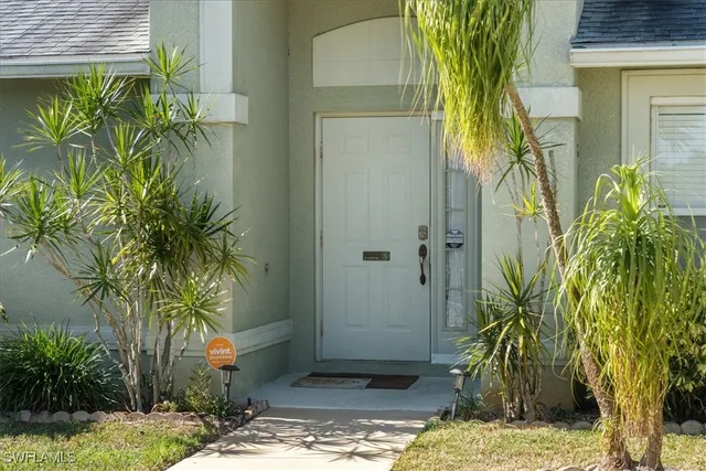 $389,500 | 738 Naples Avenue South, Lehigh Acres, FL 33974