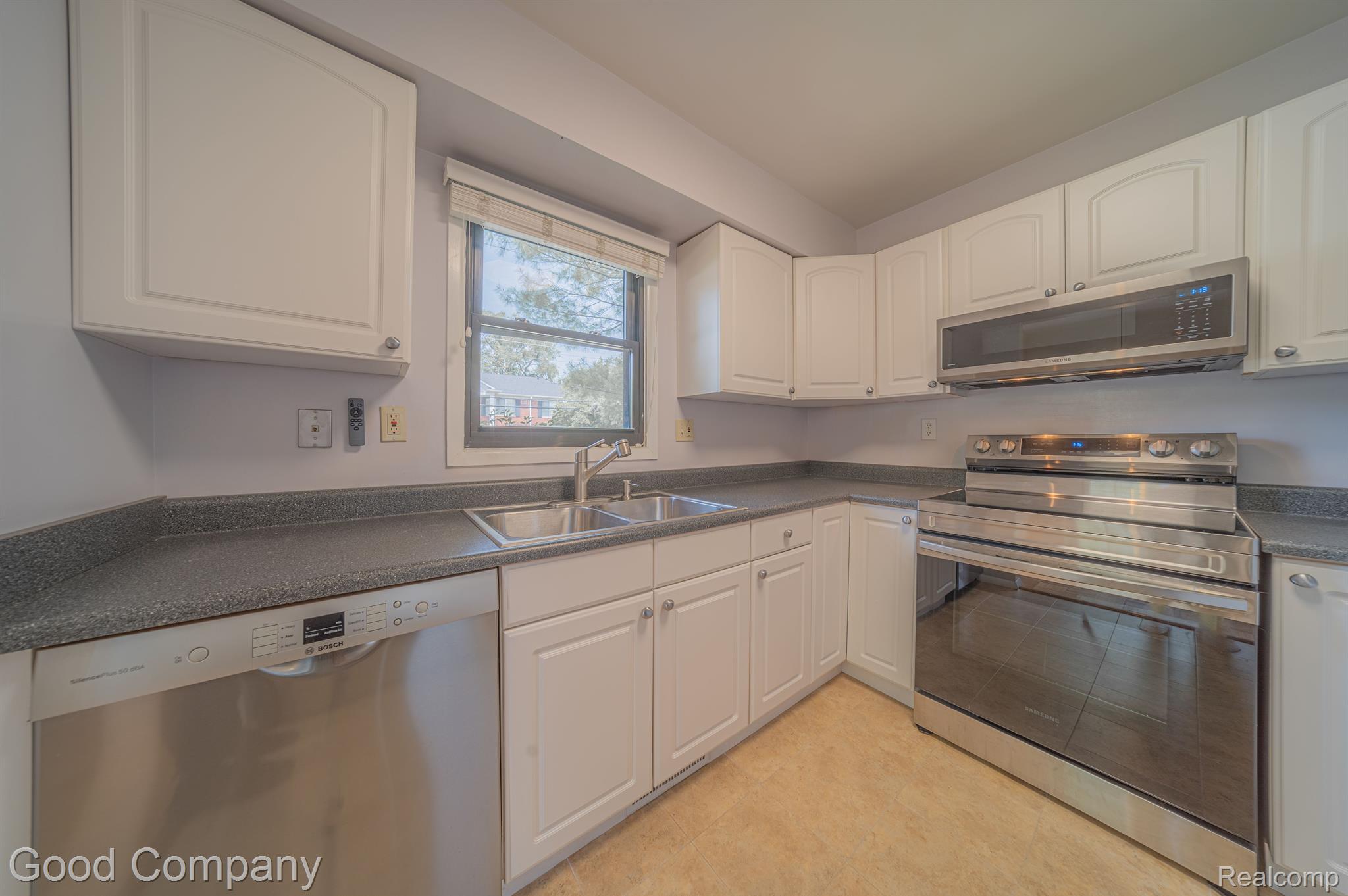 5095 Crooks Road, Unit 3 Royal Oak, MI 48073 - Photo 11 of 51 Gallery Image 11
