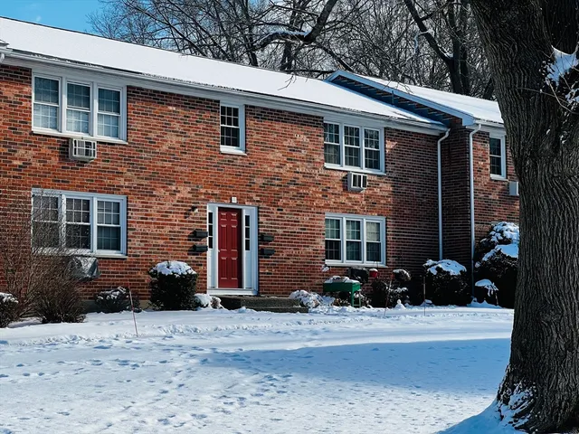 $156,500 | 540 Granby Road, Unit 77C, South Hadley, MA 01075