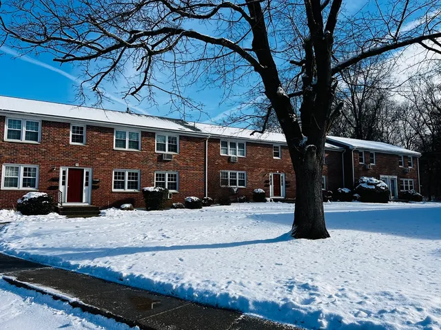 $156,500 | 540 Granby Road, Unit 77C, South Hadley, MA 01075