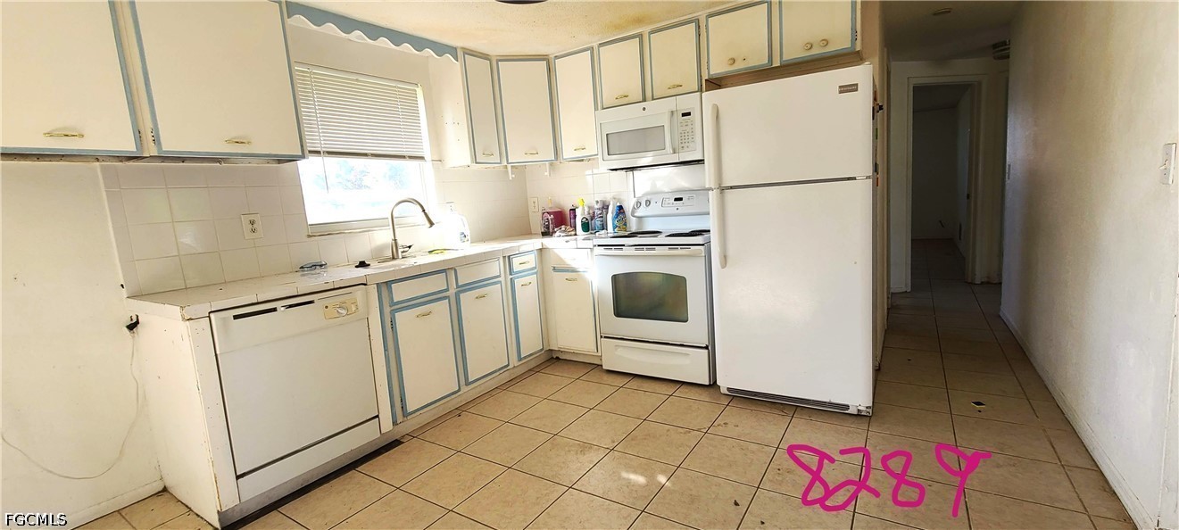 8289 Pelican Road Englewood, FL 34224 - Photo 3 of 3