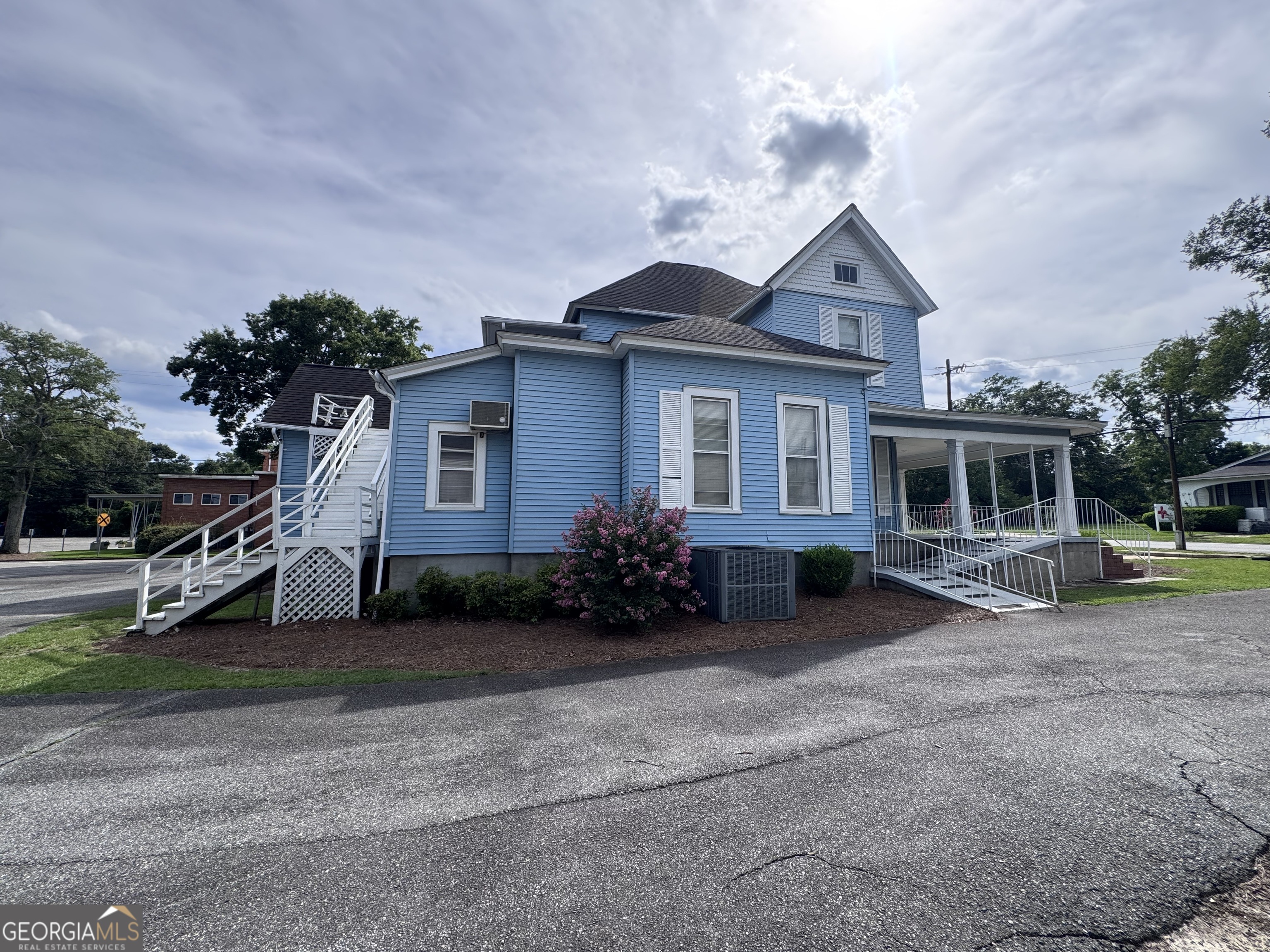526 Academy Avenue Dublin, GA 31021 - Photo 10 of 52