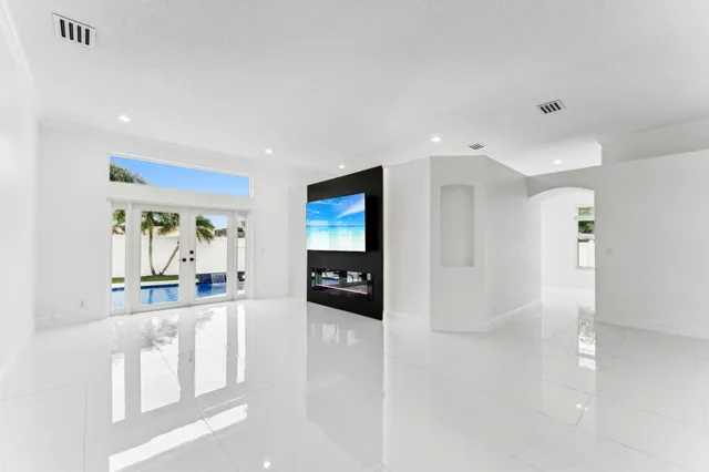 $5,000 | 6009 Royal Birkdale Drive, Lake Worth, FL 33463