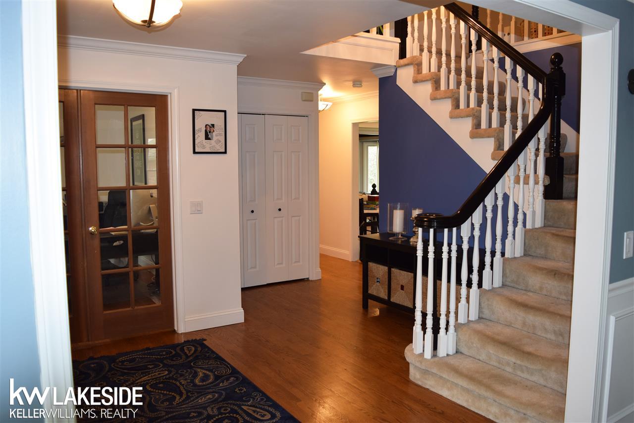 3199 Salem Drive Rochester, MI 48306 - Photo 3 of 64 31315844-2.JPG