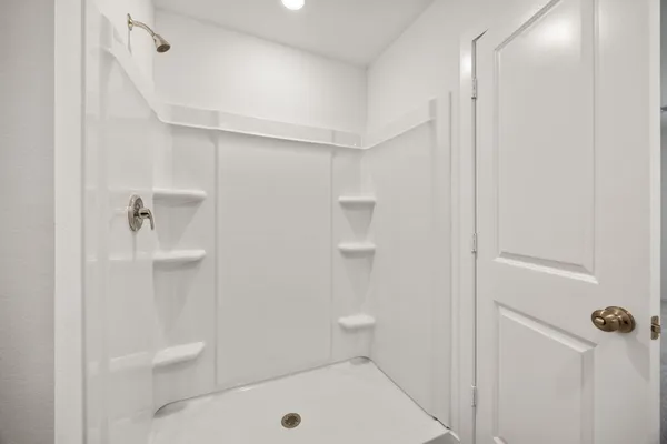 $2,100 | 17331 Glacier Forest Lane, Crosby, TX 77532