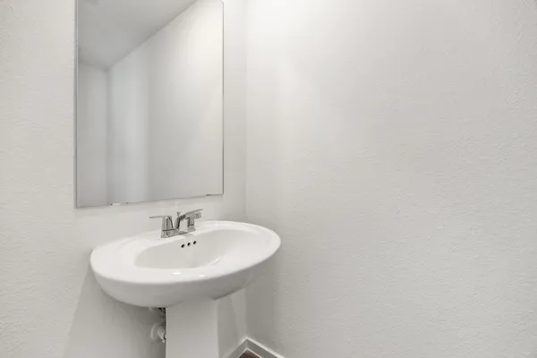 $2,100 | 17331 Glacier Forest Lane, Crosby, TX 77532