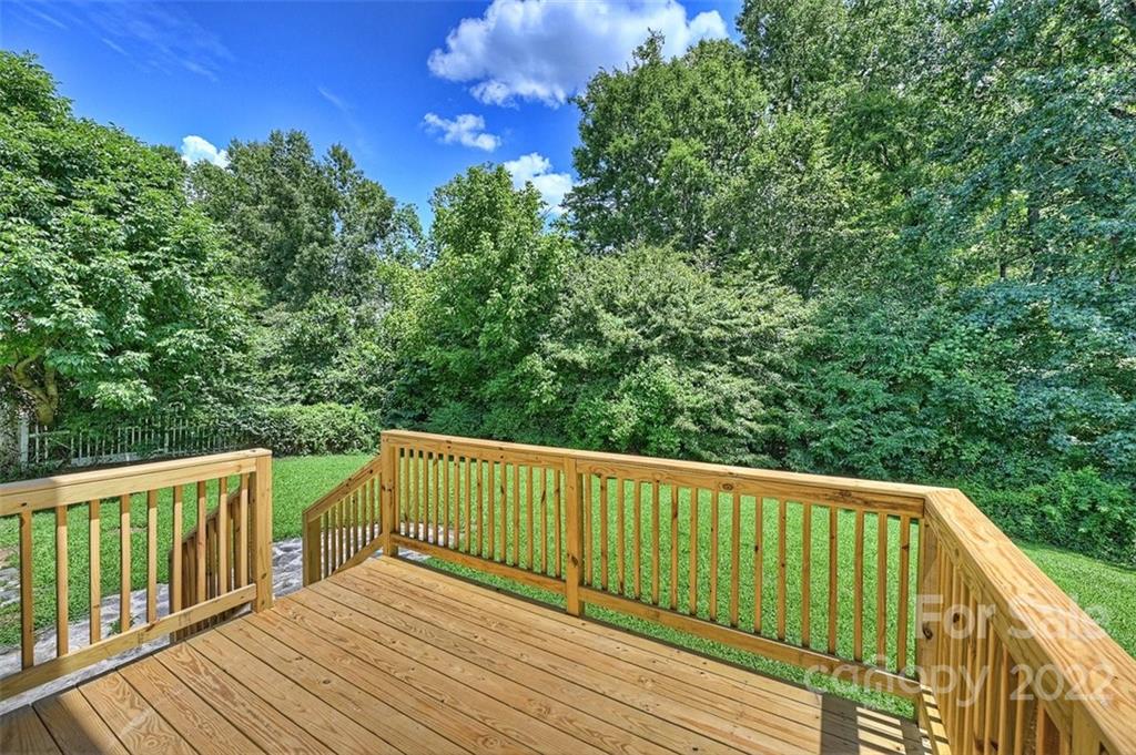 9905 Dunfries Road Matthews, NC 28105 - Photo 34 of 38