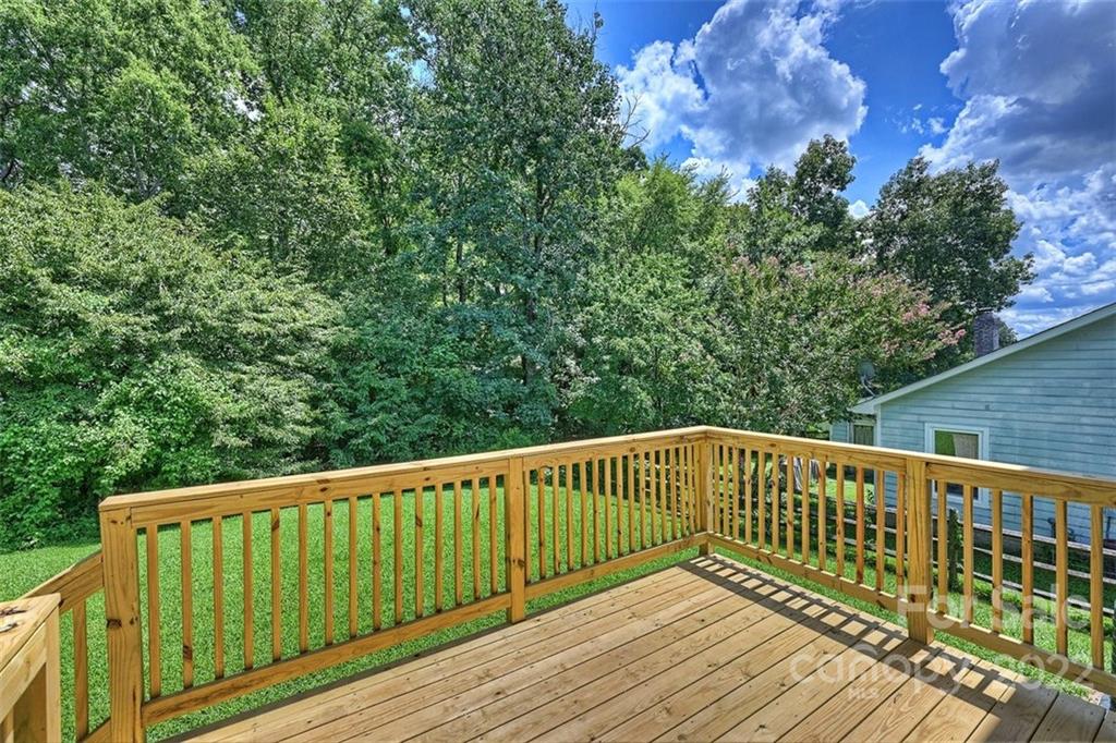 9905 Dunfries Road Matthews, NC 28105 - Photo 35 of 38