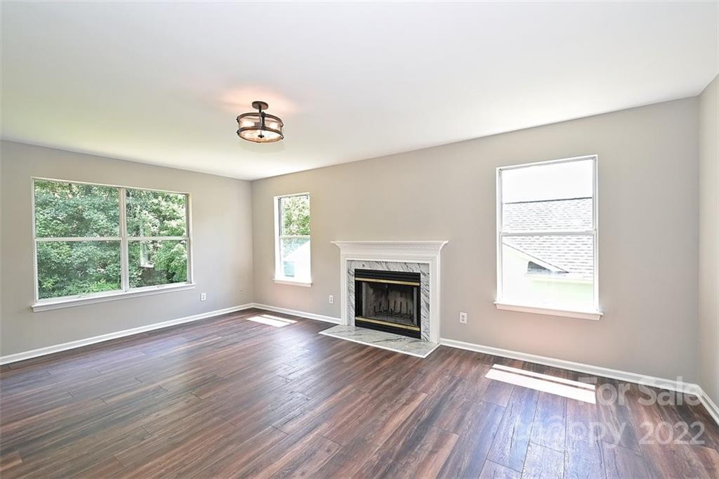 9905 Dunfries Road Matthews, NC 28105 - Photo 9 of 38