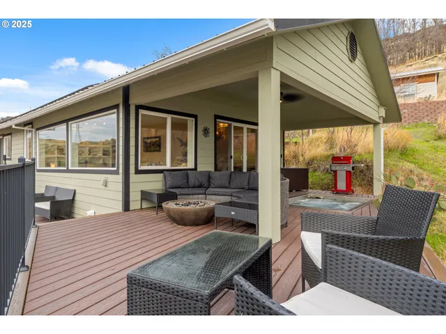 a outdoor view with a sitting space