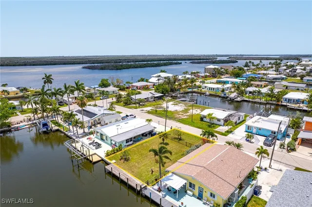 an aerial view of a building