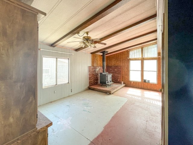 216 Valley Road Bishop, CA 93514 - Photo 6 of 27 a view of empty room with wooden floor and fan