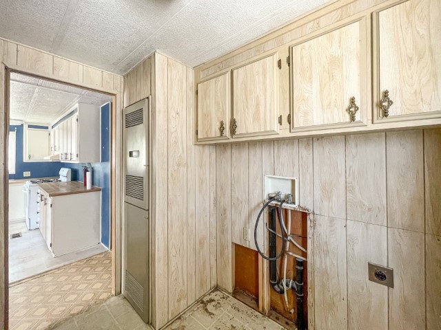 216 Valley Road Bishop, CA 93514 - Photo 9 of 27 a view of walk in closet with chandelier