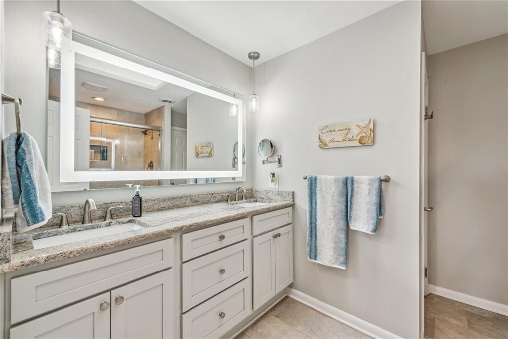 130 Le Pointe Road Greensburg, PA 15601 - Photo 24 of 40 Primary Bath