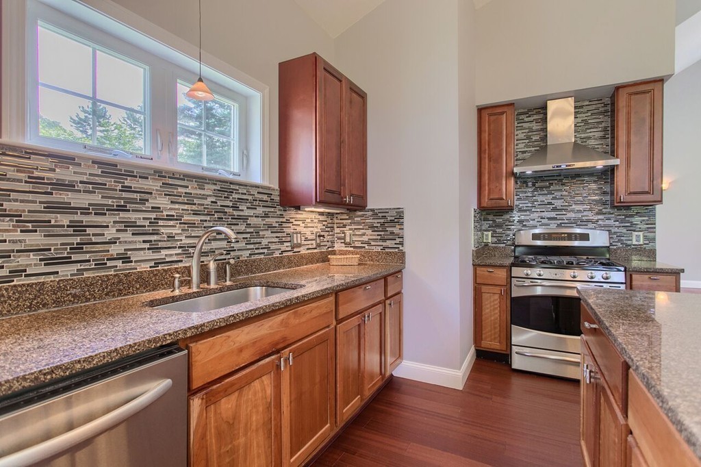 242 Hudson Road Stow, MA 01775 - Photo 11 of 30