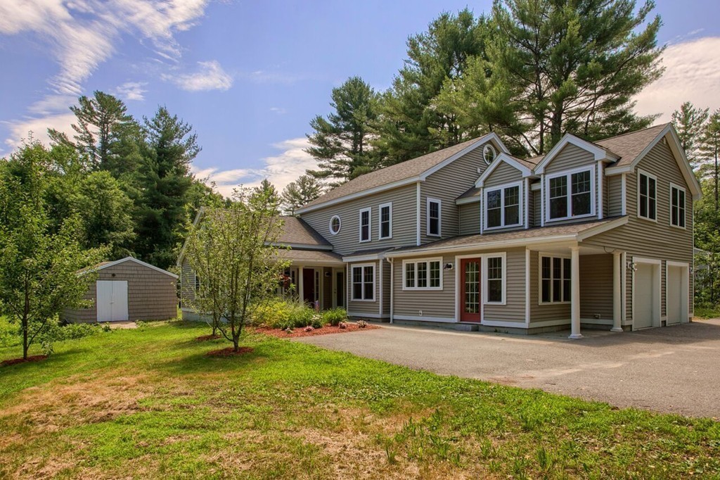 242 Hudson Road Stow, MA 01775 - Photo 4 of 30