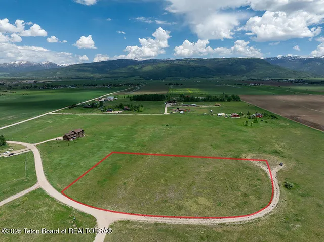 $290,000 | 1227 Pine View Lane, Driggs, ID 83422