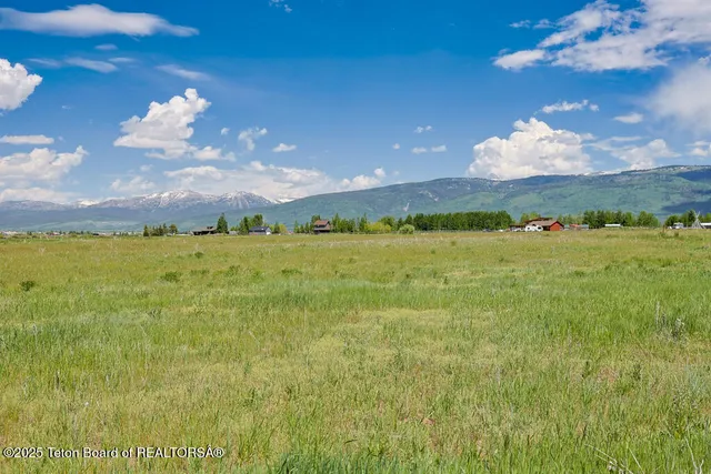 $290,000 | 1227 Pine View Lane, Driggs, ID 83422