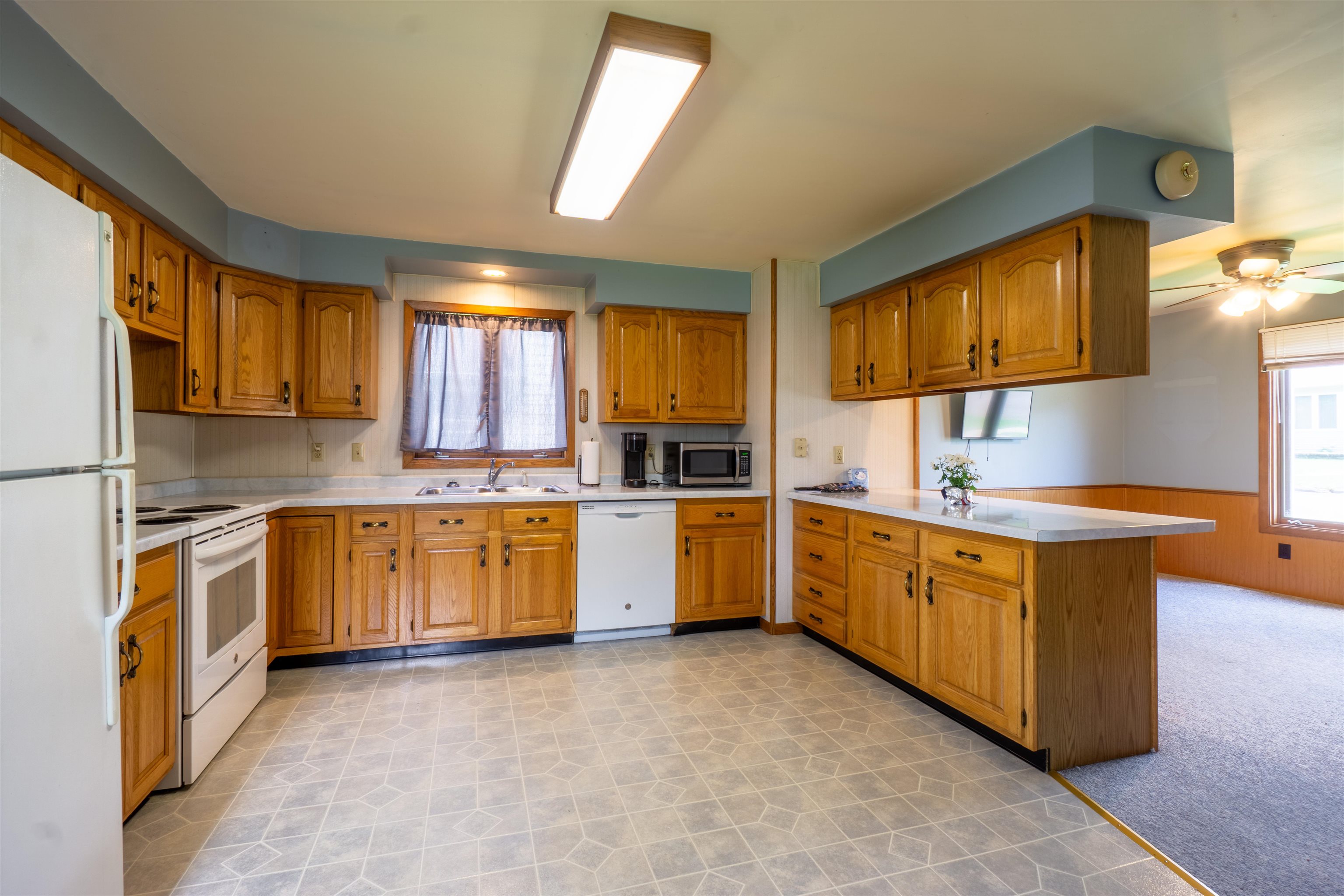 504 North Genesee Street Merrill, WI 54452 - Photo 8 of 26