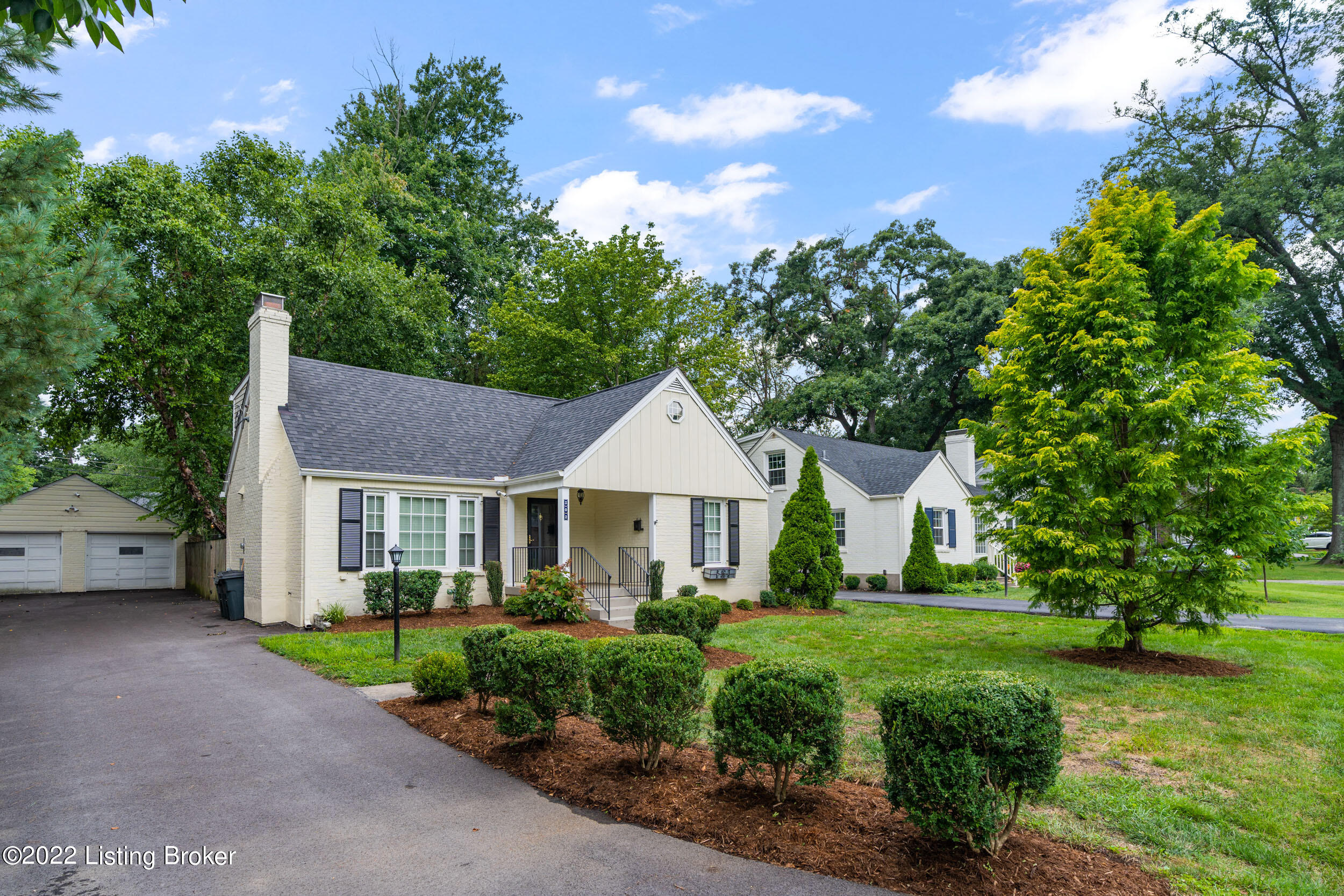302 Oread Road Louisville, KY 40207 - Photo 2 of 11 302 Oread Road-05