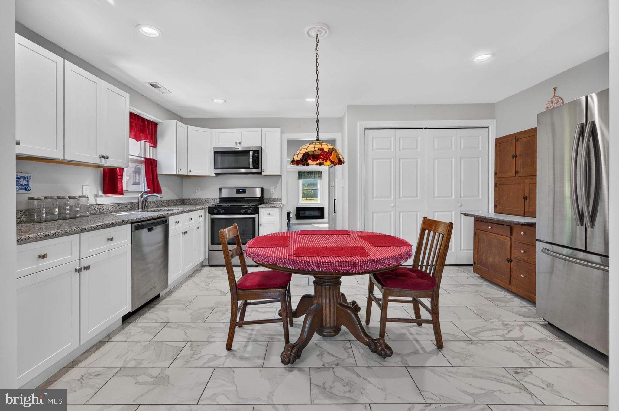 419 Hickory Lane Mount Laurel, NJ 08054 - Photo 6 of 21