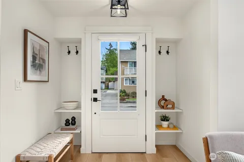 $799,950 | 8913 8th Avenue Northeast, Seattle, WA 98115