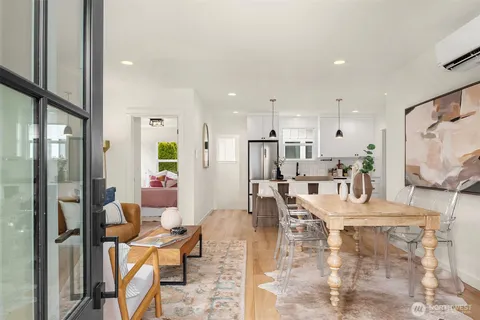 $799,950 | 8913 8th Avenue Northeast, Seattle, WA 98115
