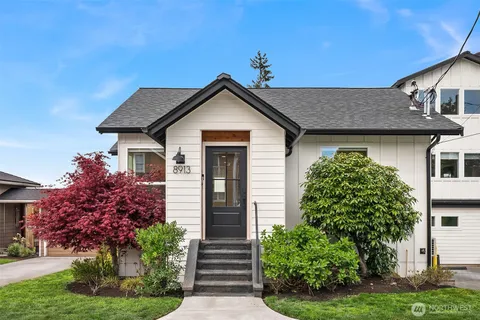 $799,950 | 8913 8th Avenue Northeast, Seattle, WA 98115