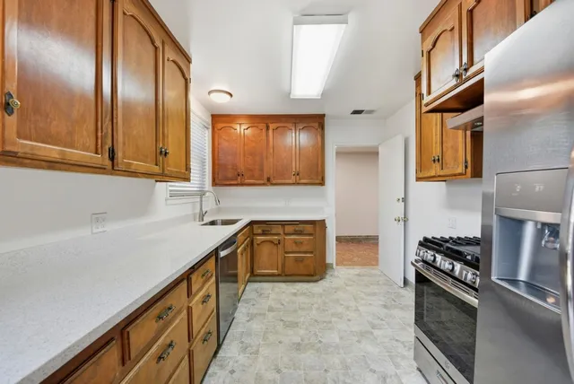 $899,950 | 16251-16251 Carolyn Street, Castro Valley, CA 94578