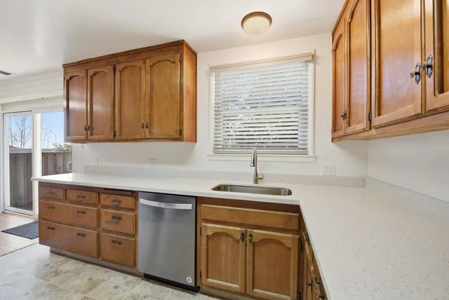 $899,950 | 16251-16251 Carolyn Street, Castro Valley, CA 94578