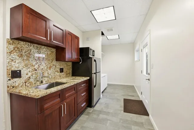 $899,950 | 16251-16251 Carolyn Street, Castro Valley, CA 94578