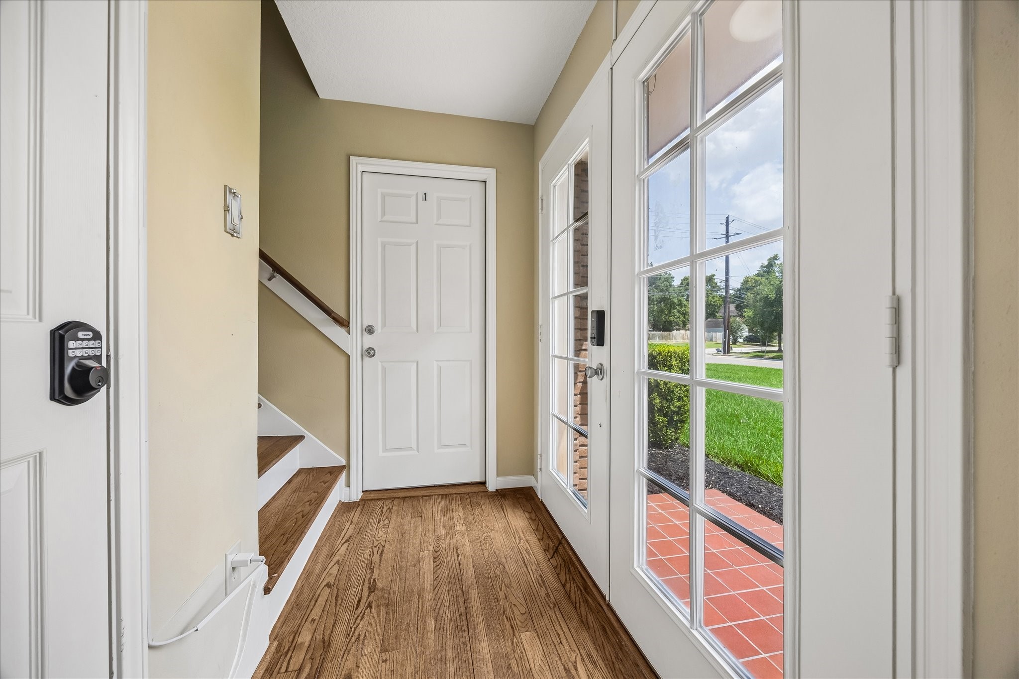3237 Rosedale Street, Unit 2 Houston, TX 77004 - Photo 4 of 18 Front main entrance with tons of character!!