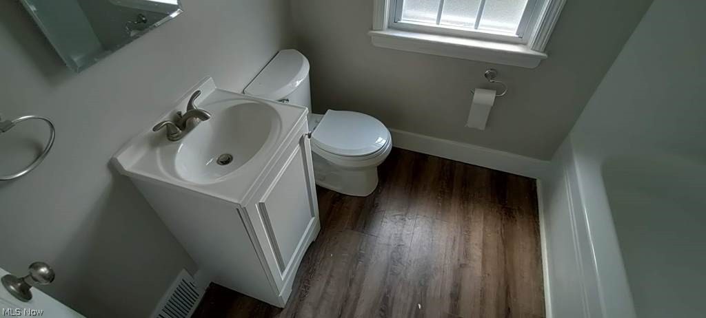 2411 South Taylor Road Cleveland, OH 44118 - Photo 14 of 18 Gallery Image 14