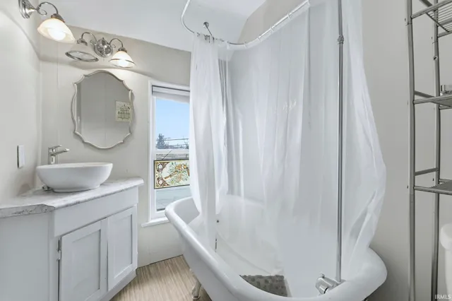 $194,000 | 905 Crescent Avenue, Fort Wayne, IN 46805