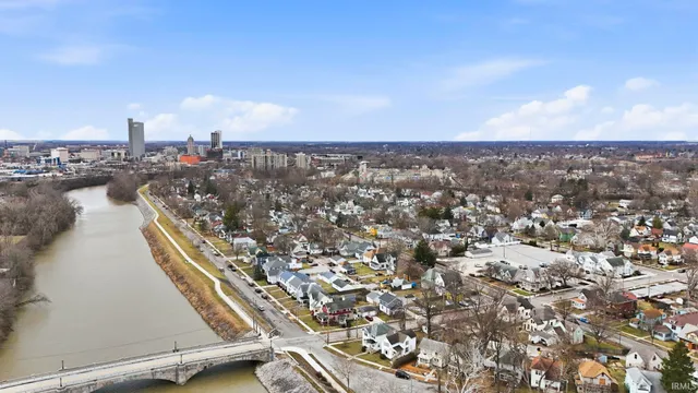 $194,000 | 905 Crescent Avenue, Fort Wayne, IN 46805