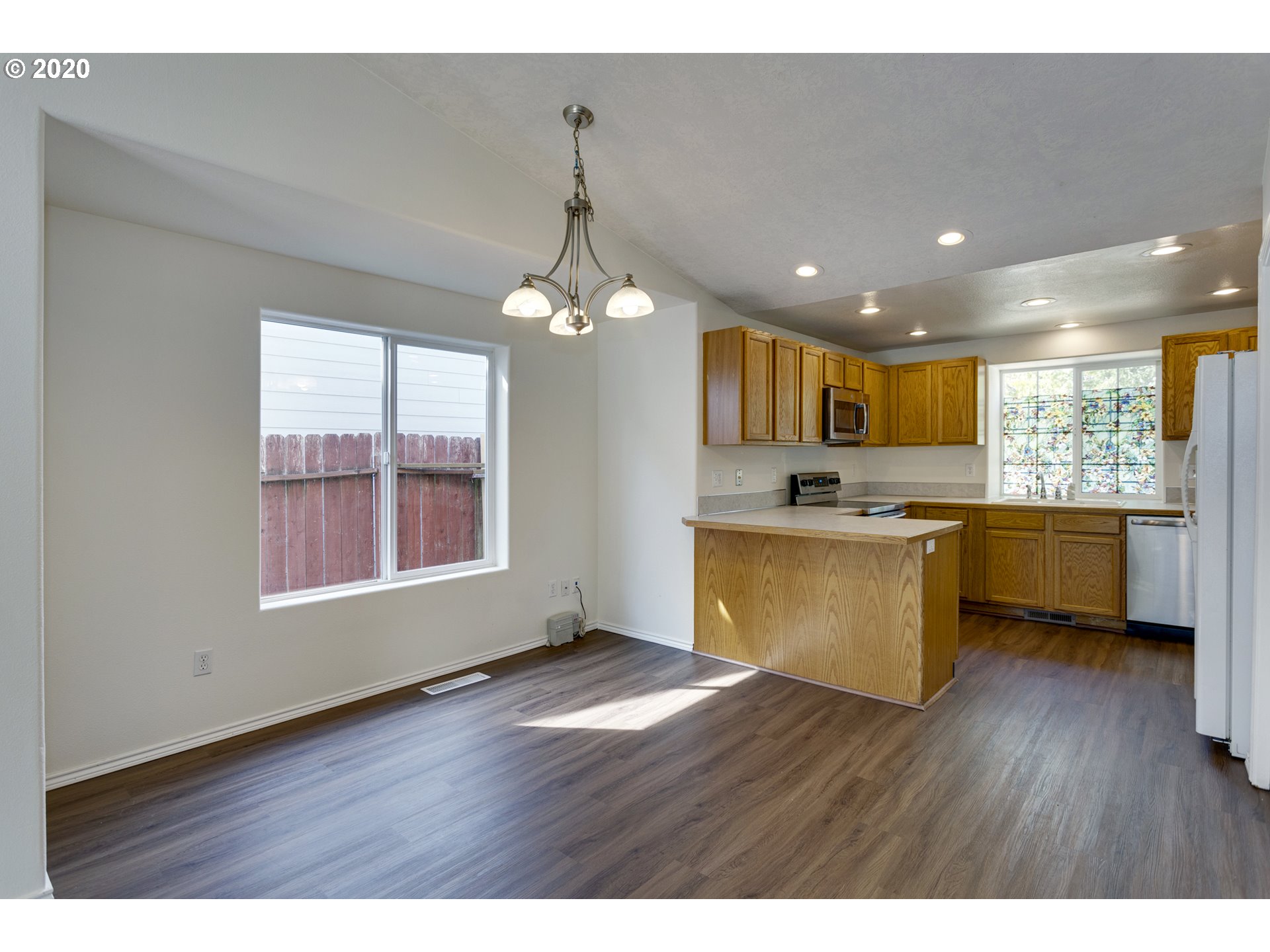 165 Independence Way Independence, OR 97351 - Photo 3 of 16 Gallery Image 3