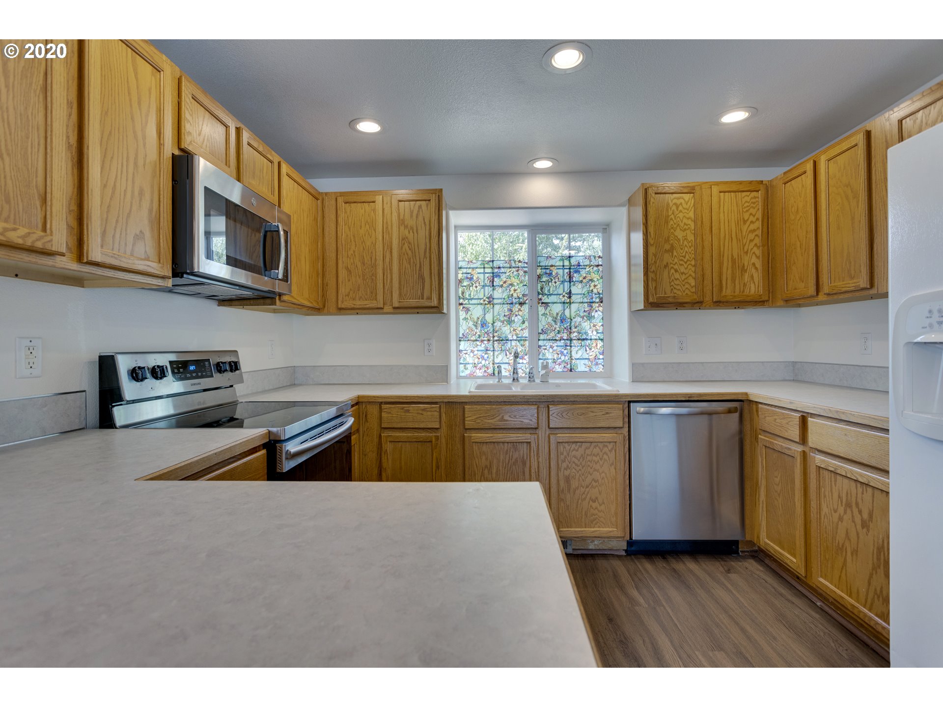 165 Independence Way Independence, OR 97351 - Photo 4 of 16 Gallery Image 4