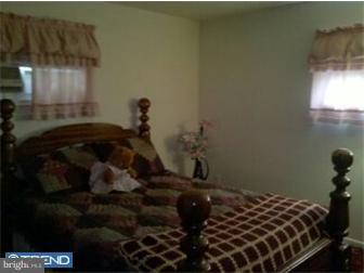 4 Delahaye Road Lindenwold, NJ 08021 - Photo 4 of 6 Bedroom - Main