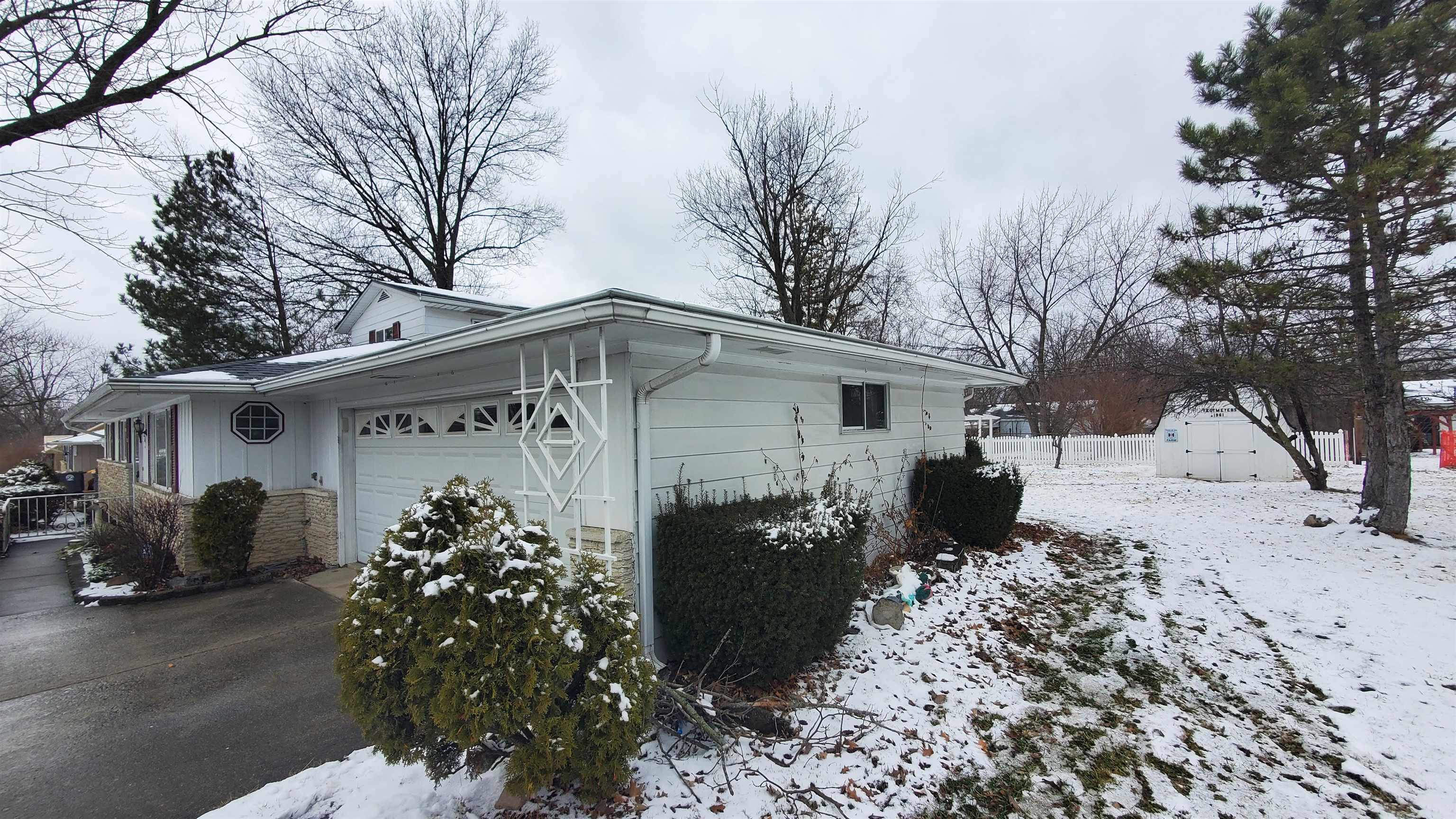 2625 East Tillman Road Fort Wayne, IN 46816 - Photo 34 of 36