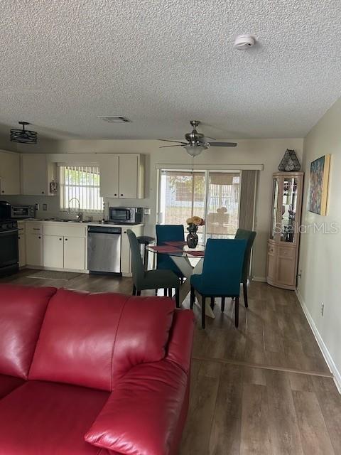 9748 Southwest 97th Street Ocala, FL 34481 - Photo 5 of 16
