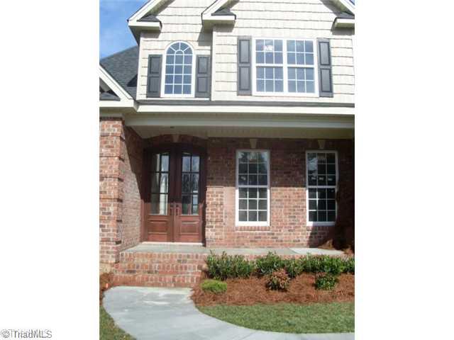 5076 Peppertree Road Clemmons, NC 27012 - Photo 2 of 16 Exterior Front.