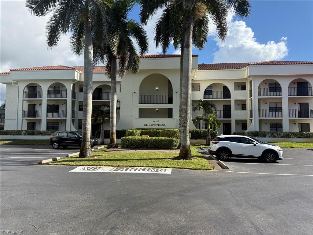 700 Valley Stream Drive, Unit 101 Naples, FL 34113 - Photo 10 of 12