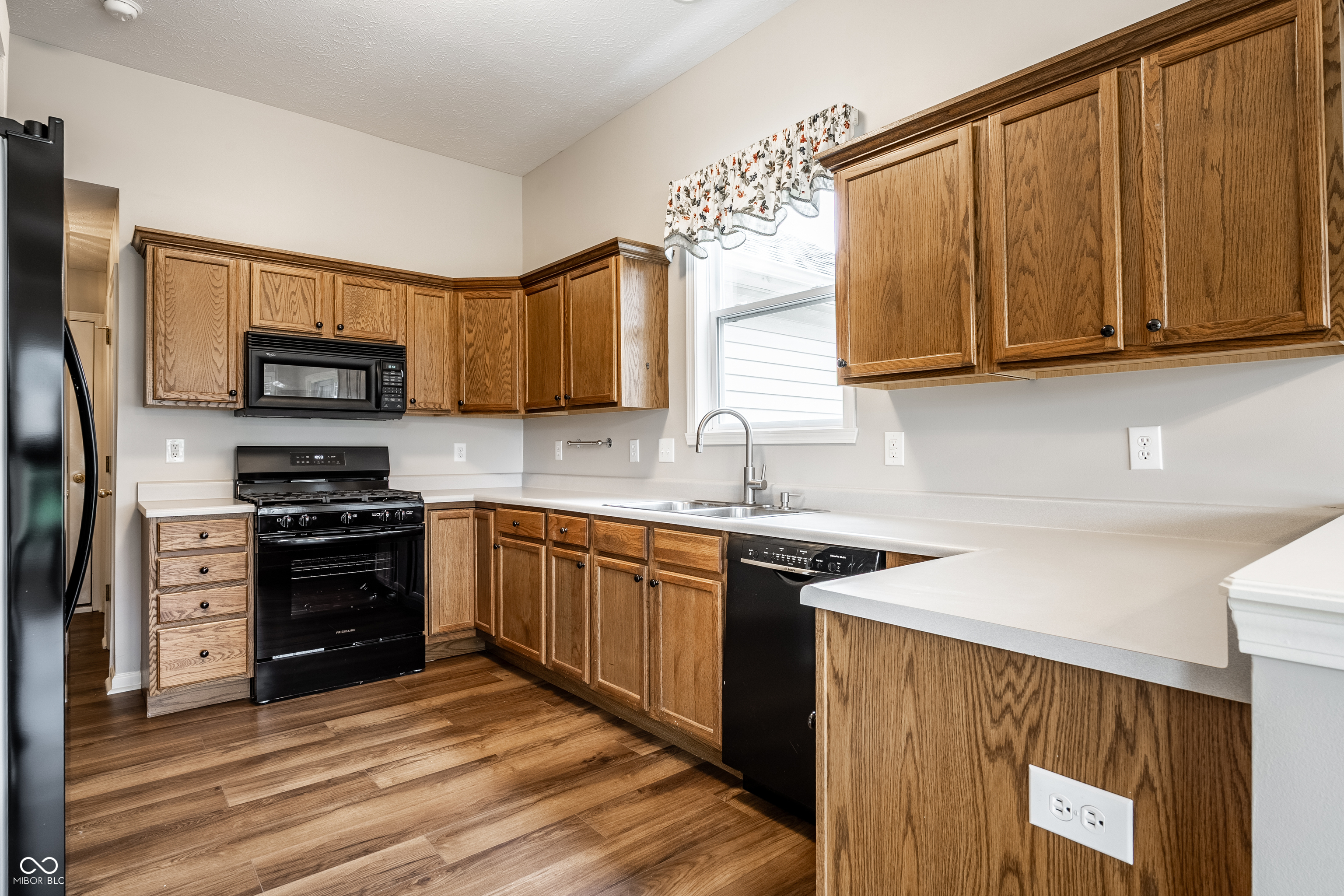 275 Linden Court Pendleton, IN 46064 - Photo 9 of 29