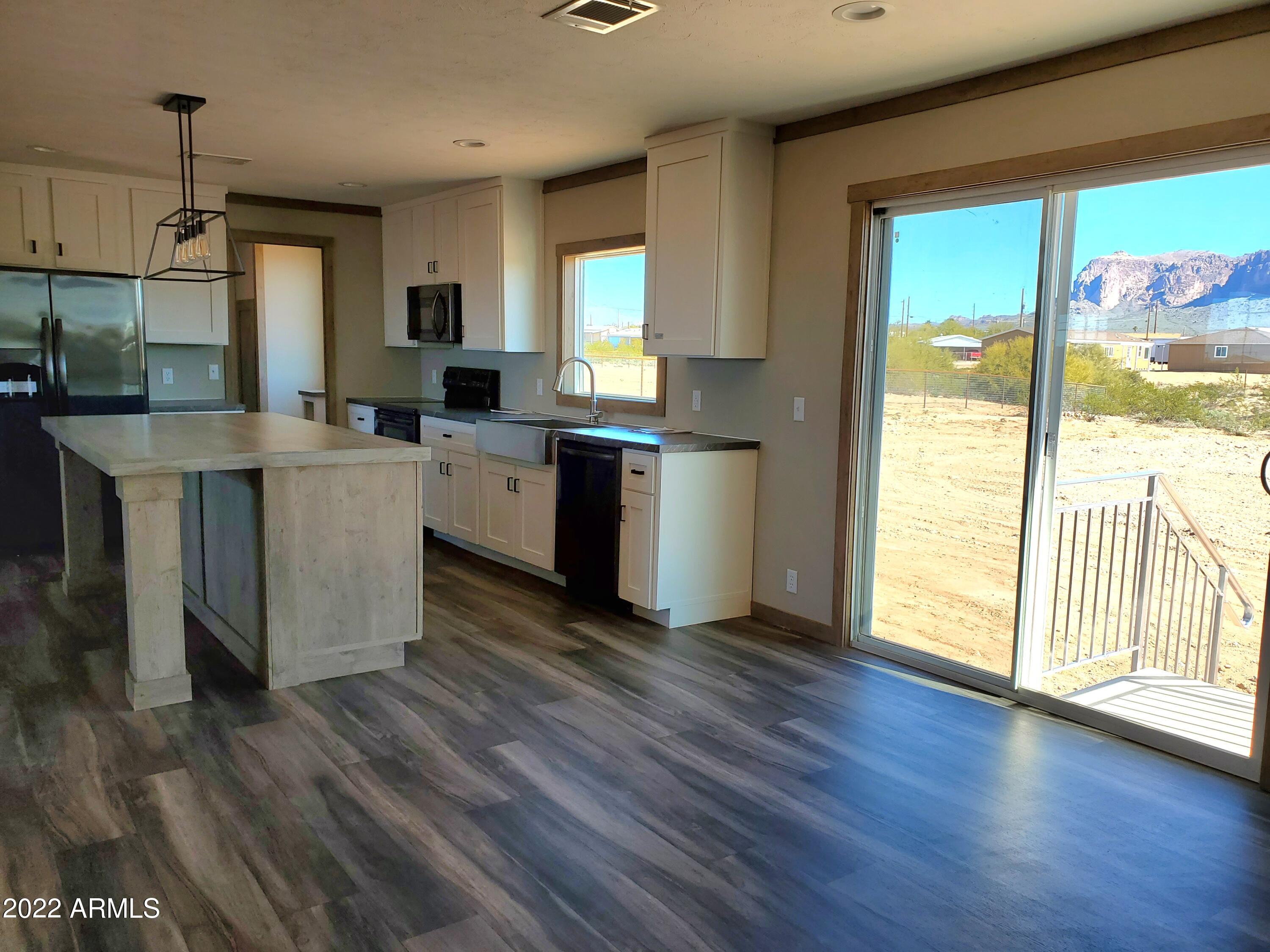 123 North Cactus Road Apache Junction, AZ 85119 - Photo 9 of 36 20220210_120912