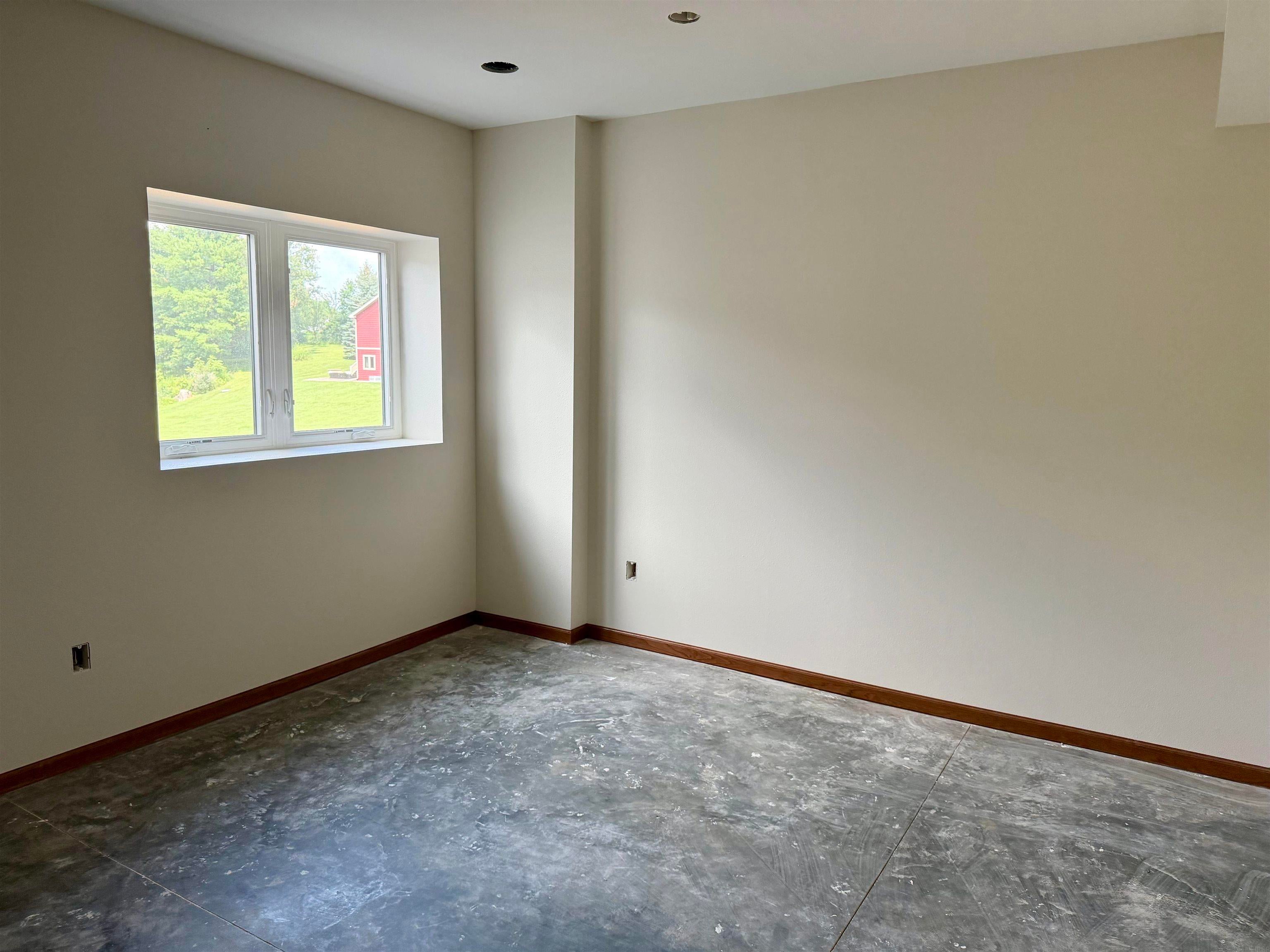 1698 Lettermore Road Decorah, IA 52101 - Photo 21 of 27 Gallery Image 21