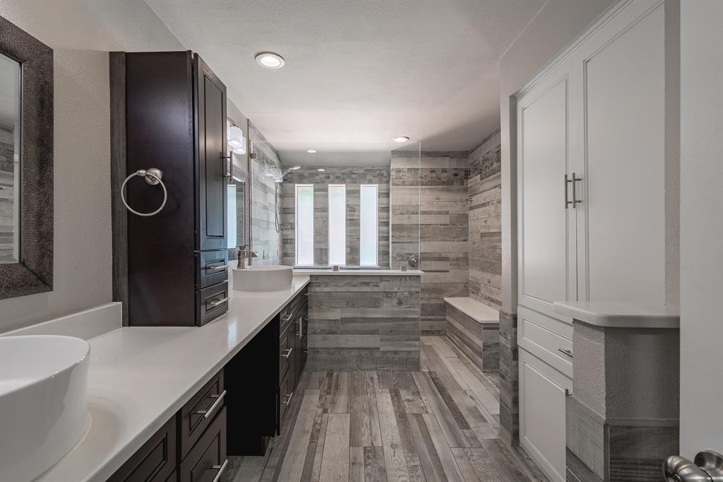 3316 Appalachian Way Plano, TX 75075 - Photo 15 of 29 a kitchen with cabinets and window