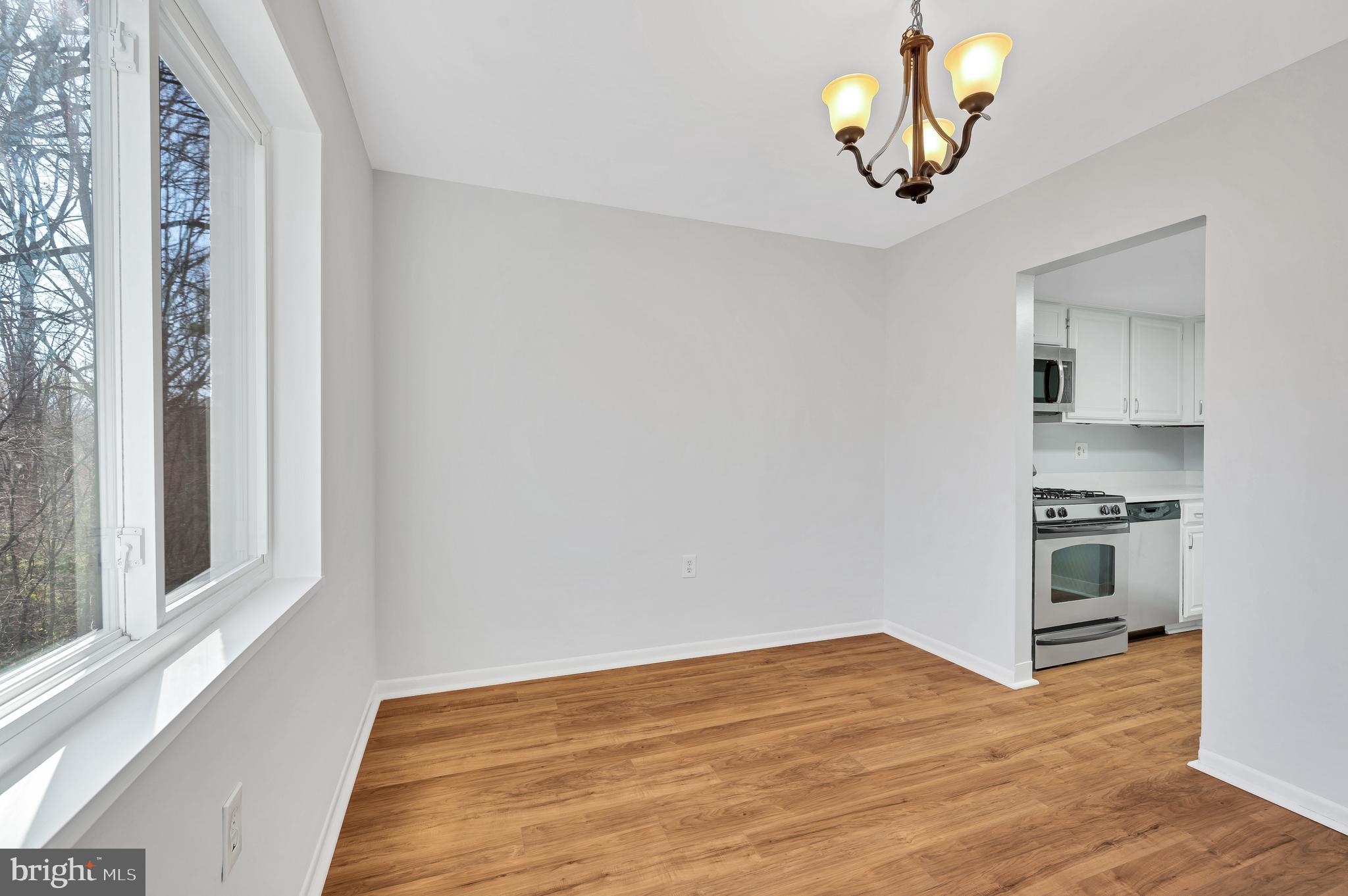 1556 Northgate Square, Unit 21B Reston, VA 20190 - Photo 8 of 25 Gallery Image 8