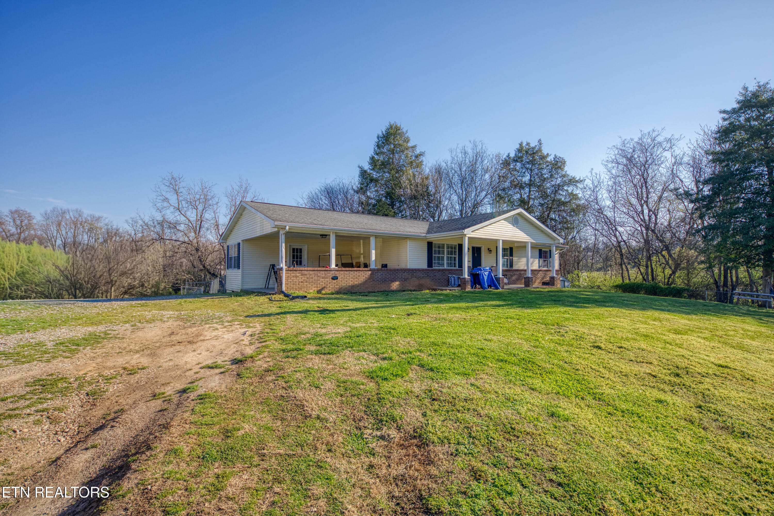 168 Crooke Road Jefferson City, TN 37760 - Photo 3 of 30 0H3A3831_1