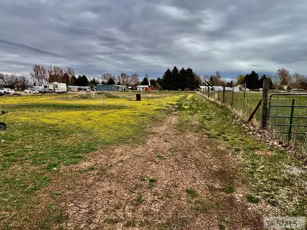$425,000 | 6764 North Jennifer Lane, Idaho Falls, ID 83401